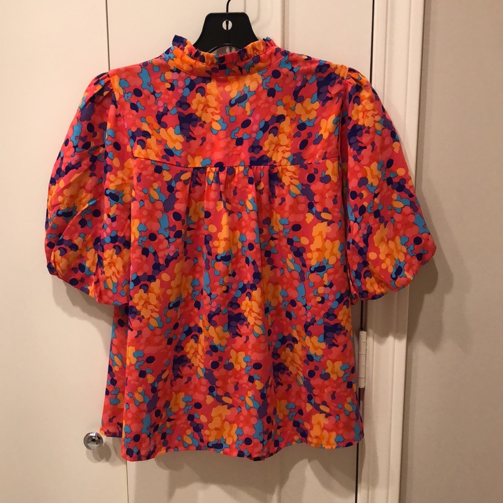 Hailey & Co Top - Picture 2 of 7